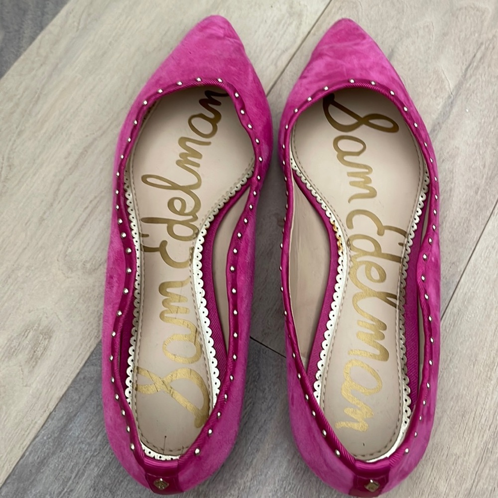 Like new Sam Edelman pink suede pointed toe flats with gold bead heads at foot.